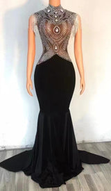 Robe noire velours strass | Robe soirée longue à franges | Robe élégante femme strass | Robe de fête noire brillante | Robe à traîne danseuse femme | Robe soirée strass argentés | Robe anniversaire femme chic | Robe soirée velours à chaînes | Robe noire strass soirée | Robe de scène femme soirée