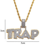 Collier chaîne Ice Out | Pendentif lettre trap design | Collier hip hop tendance | Bijoux trap personnalité | Collier mode hip hop | Chaîne trap style urbain | Pendentif lettre stylé | Collier mode homme femme | Bijoux trap fashion | Chaîne hip hop tendance