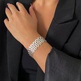 Bracelet large punk femme | Bracelet chaîne épaisse tendance | Bracelet main chunky mode | Bijoux punk femme 2022 | Bracelet style large maille | Bracelet chunky femme cadeau | Bracelet main épais mode | Bracelet punk tendance 2022 | Bijoux femme large chaîne | Bracelet mode femme chunky