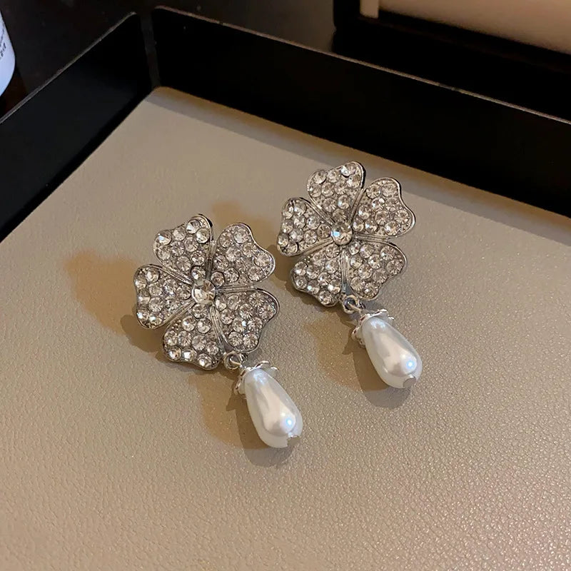 Colliers de fête à fleurs femme perles luxe multicouches