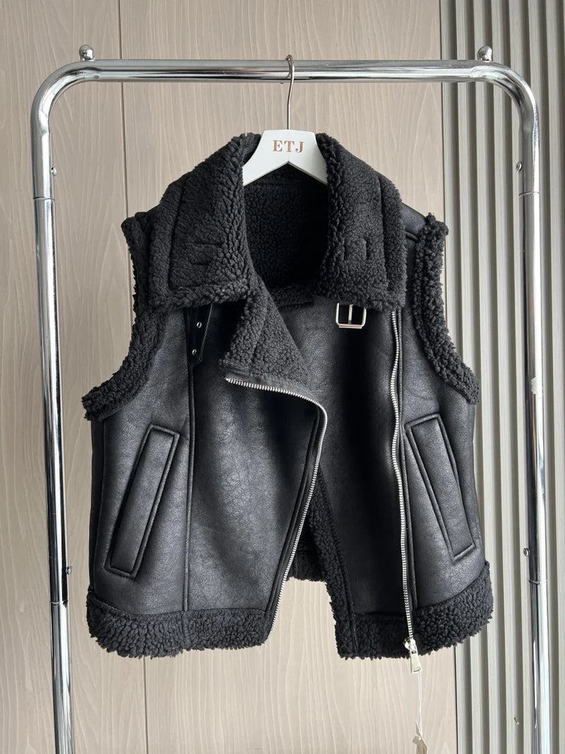 Veste en simili cuir pour femmes avec doublure en taffetas-2024 nouveau produit veste en cuir chaud avec col en fourrure Teddy pour femmes