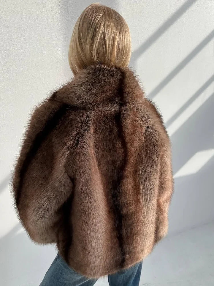 Vestes épaisses en fausse fourrure pour femmes, manteau chaud Chic à revers de couleur unie, manches longues, ample, vêtements d'extérieur de rue, hiver 2025