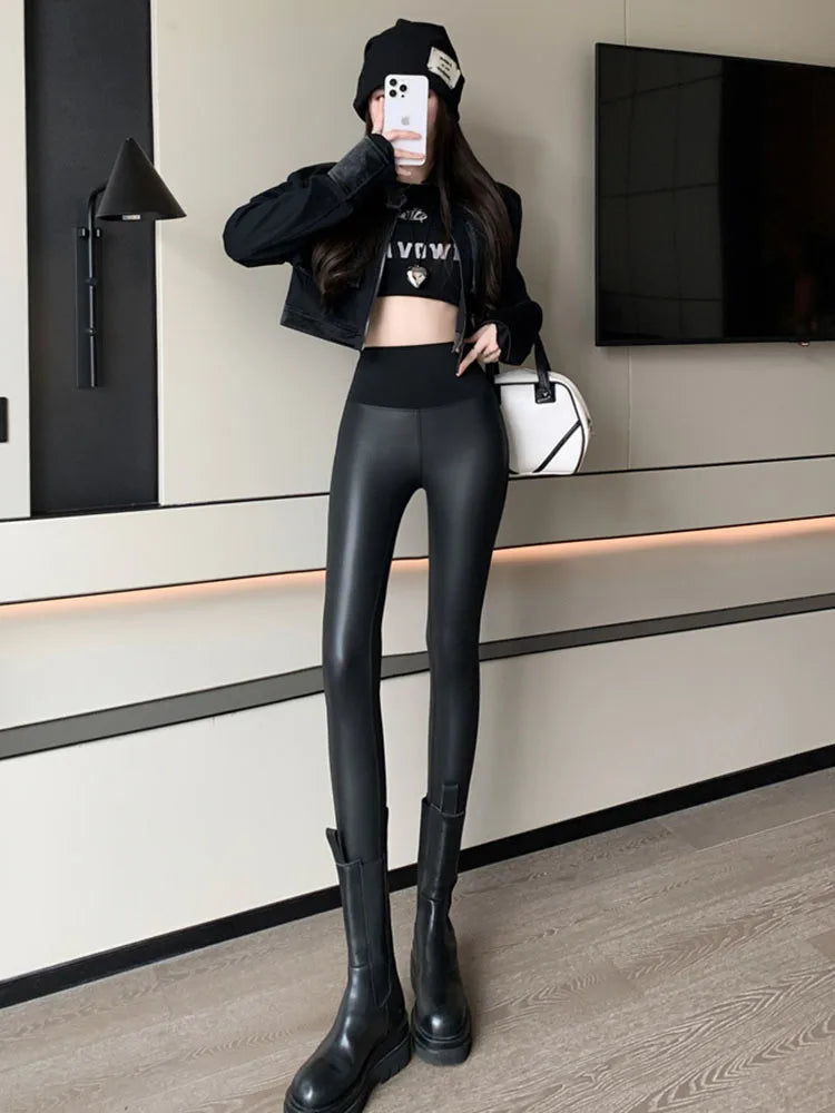 Pantalon en cuir PU taille haute | Pantalon de moto à jambe droite | Leggings en cuir avec maintien des hanches | Pantalon en cuir rétro à coupe fuselée | Pantalon en cuir sexy avec fermeture éclair | Pantalon en cuir PU style streetwear | Leggings de moto taille haute | Pantalon en cuir PU avec fermeture éclair | Pantalon en cuir style rétro | Pantalon de moto à jambe fuselée