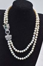 Collier perles 2 rangs | Bracelet perles blanches | Perles 8-9mm rondes | Fermoir zircon vert | Parure perles FPPJ | Collier femme élégant | Bijoux perles naturelles | Collier 43-48cm | Bracelet perles chic | Collier double rang perles