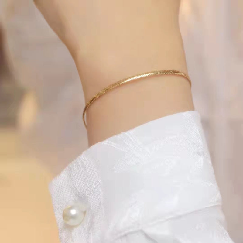 Collier dentelle or 18K | Bijoux or massif AU750 | Bracelet or pur 18K femme | Parure or 18K élégante | Collier or jaune femme luxe | Boucles d’oreilles or AU750 | Bijoux fins femme or 18K | Ensemble collier bracelet or | Chaîne en or 18K classique | Bijoux or véritable femme