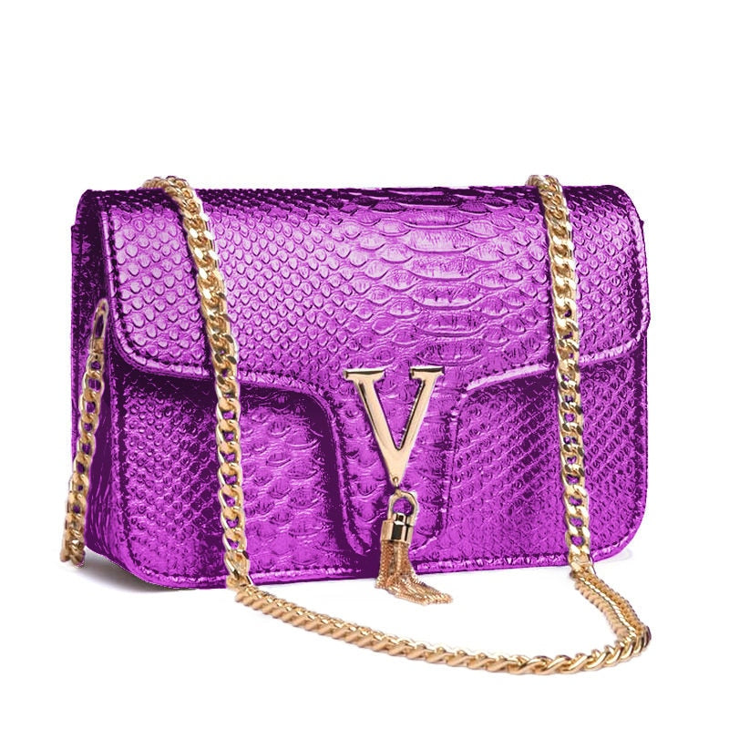 Sac à main femme luxe cuir | Sac bandoulière femme design | Sac de marque femme 2022 | Sac femme chaîne V élégant | Sac luxe cuir femme tendance | Sac à main stylé pour femme | Sac femme designer 2022 | Sac crossbody cuir femme luxe | Sac à épaule femme de marque | Sac à main fashion cuir femme