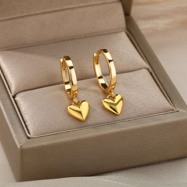Boucles d’oreilles cœur femme | Boucles d’oreilles vintage or | Boucles cœur acier inoxydable | Bijoux femme cœur doré | Boucles d’oreilles mariage | Boucles d’oreilles Saint-Valentin | Bijoux cœur pendantes femme | Boucles d’oreilles cadeau femme | Boucles d’oreilles amour or | Bijoux vintage cœur femme