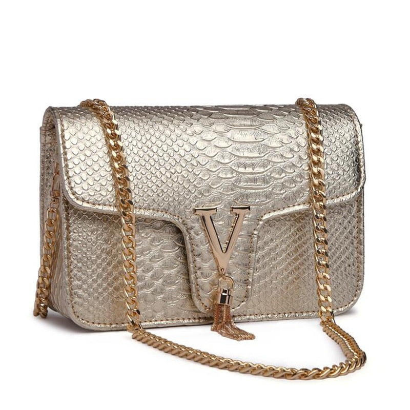 Sac à main femme luxe cuir | Sac bandoulière femme design | Sac de marque femme 2022 | Sac femme chaîne V élégant | Sac luxe cuir femme tendance | Sac à main stylé pour femme | Sac femme designer 2022 | Sac crossbody cuir femme luxe | Sac à épaule femme de marque | Sac à main fashion cuir femme