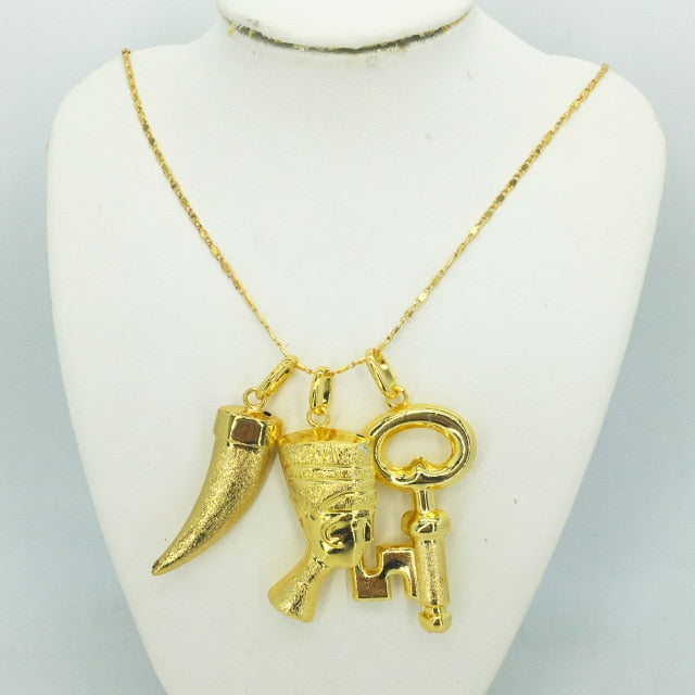 Collier doré 24K femme | Bijoux mariage style Dubaï | Collier fantaisie femme doré | Ensemble collier femme luxe | Collier design or Dubaï | Collier boutique femme mariage | Collier femme or brillant | Collier mode 24 carats | Parure collier femme dorée | Bijoux femme mariage Dubaï