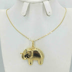 Collier doré 24K femme | Bijoux mariage style Dubaï | Collier fantaisie femme doré | Ensemble collier femme luxe | Collier design or Dubaï | Collier boutique femme mariage | Collier femme or brillant | Collier mode 24 carats | Parure collier femme dorée | Bijoux femme mariage Dubaï
