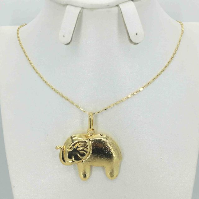Collier doré 24K femme | Bijoux mariage style Dubaï | Collier fantaisie femme doré | Ensemble collier femme luxe | Collier design or Dubaï | Collier boutique femme mariage | Collier femme or brillant | Collier mode 24 carats | Parure collier femme dorée | Bijoux femme mariage Dubaï